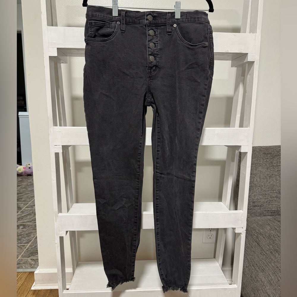 Madewell Women’s 9” Mid-Rise Skinny Jeans Black Size 31 Frayed Hem